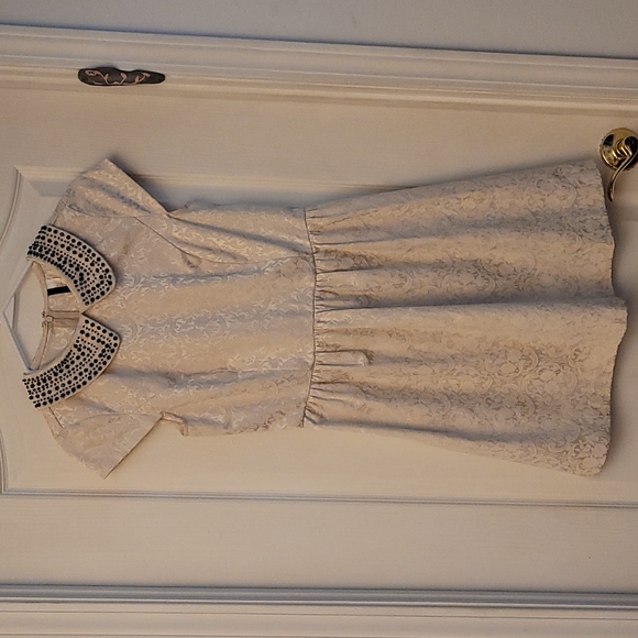 EUC Kensie Cream Colored Broquet Beaded Collar Dress - Picture 3 of 13